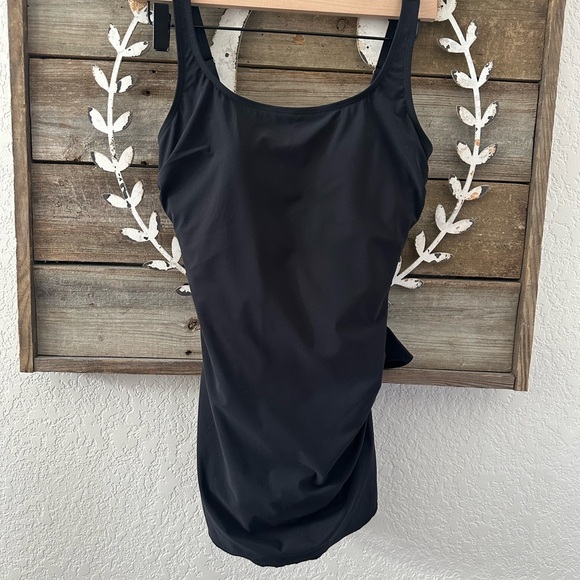 L.L.Bean Slimming Tie Sarong One Piece Bathing suit Swimsuit Black 10 Long - Picture 1 of 7